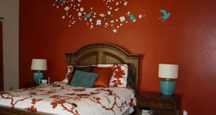 son-nha-mau-gi-dep-pictures-for-bedroom-wall-with-red-walls